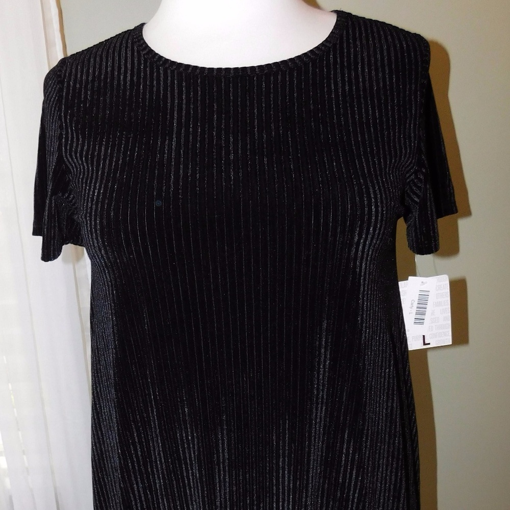 LulaRoe - Elegant Black Velvet Carly - BNWT-Large